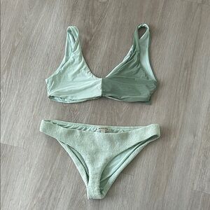 PilyQ Bikini Set. Women’s large. Two tone mint sage green. Resort swimwear